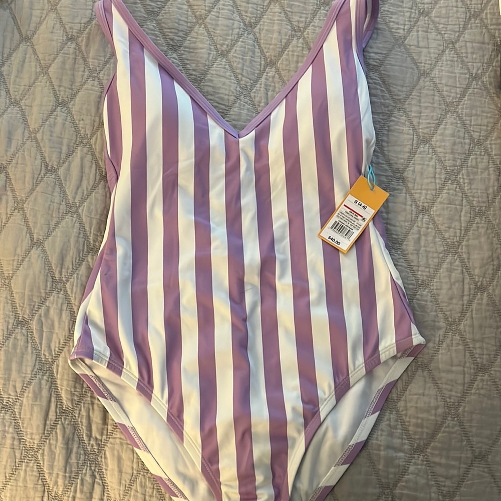 7) NWT ONE PIECE SWIMSUIT SZ S
